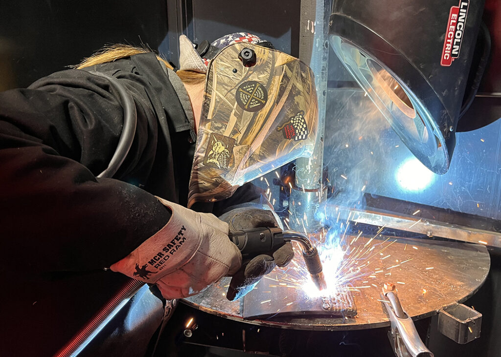 Can You Weld for the Military: Unlock a Rewarding Career Path