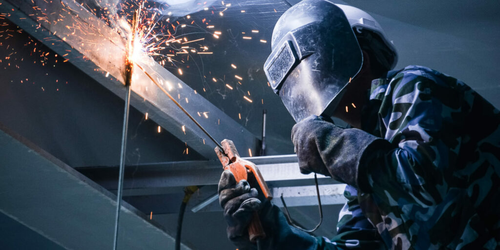 How Do Welders Get Paid: A Comprehensive Guide
