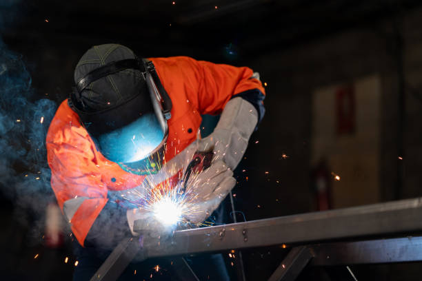 How Do Welding Helmets Work: Unveiling the Science and Safety